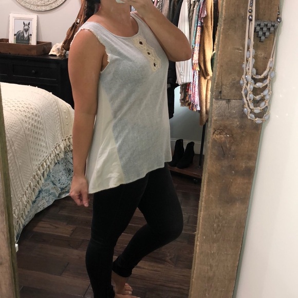 Umgee medium oversized boho sleeveless top - Picture 2 of 4